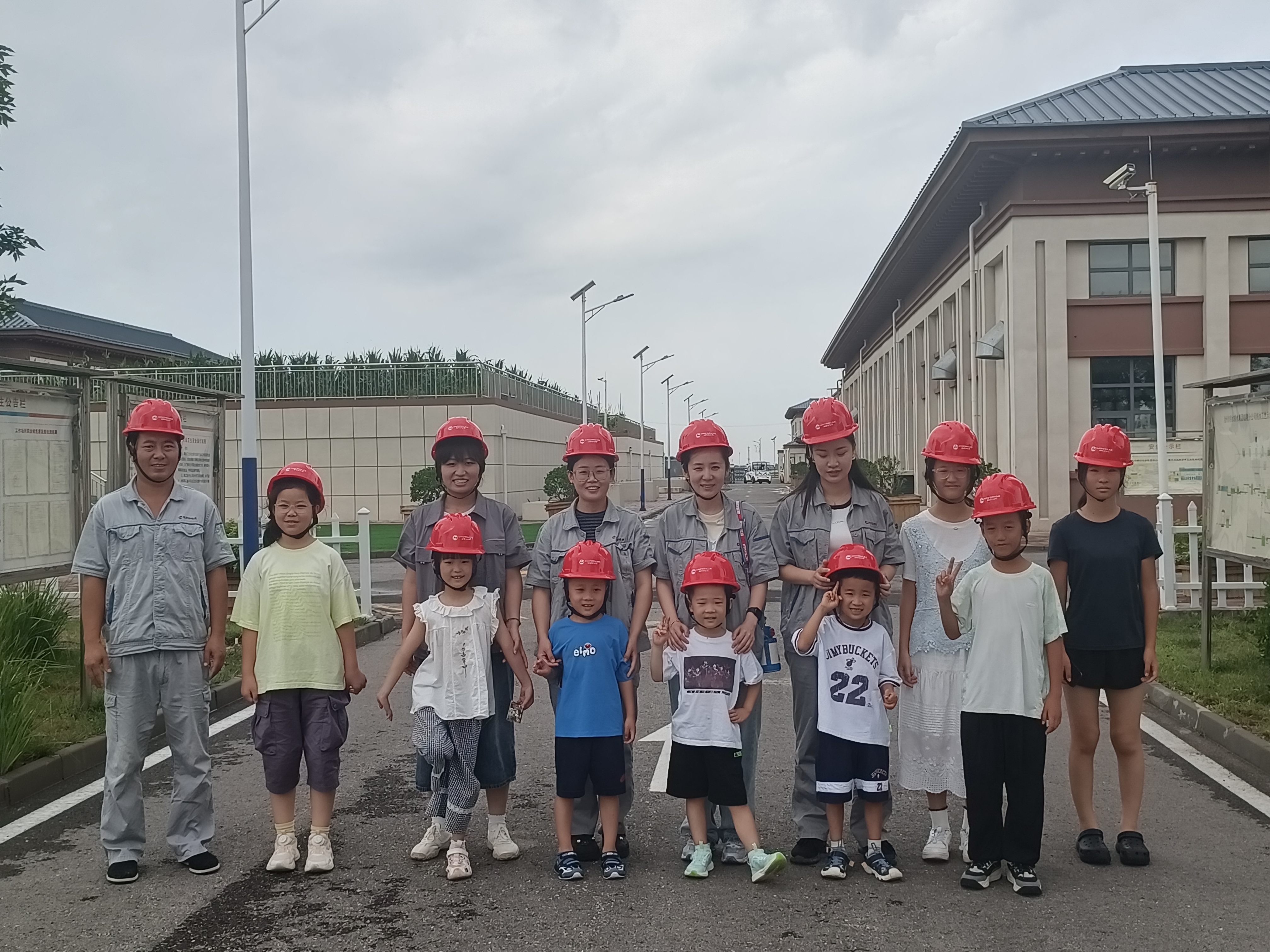 親情筑防線 安全進(jìn)家庭——滄州供排水臨港分公司開展...